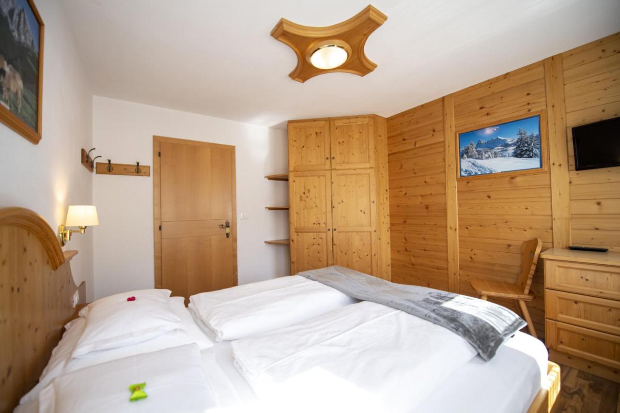Apartments Miara Santa Cristina Val Gardena Екстериор снимка