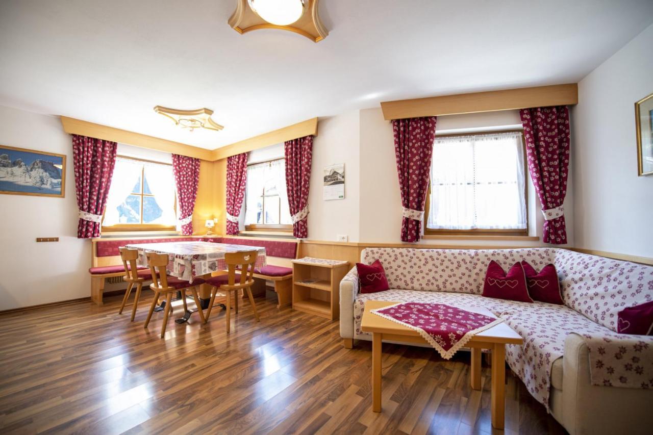 Apartments Miara Santa Cristina Val Gardena Екстериор снимка