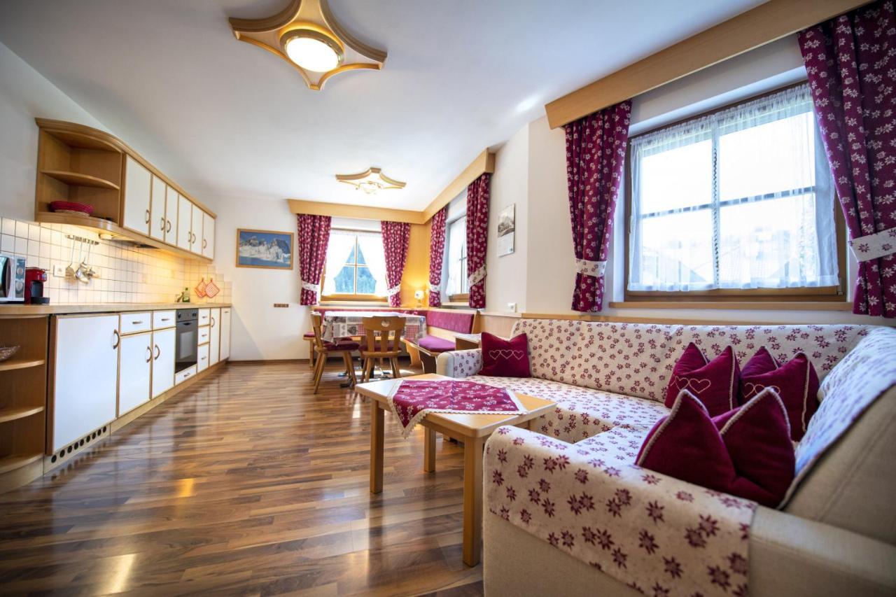 Apartments Miara Santa Cristina Val Gardena Екстериор снимка