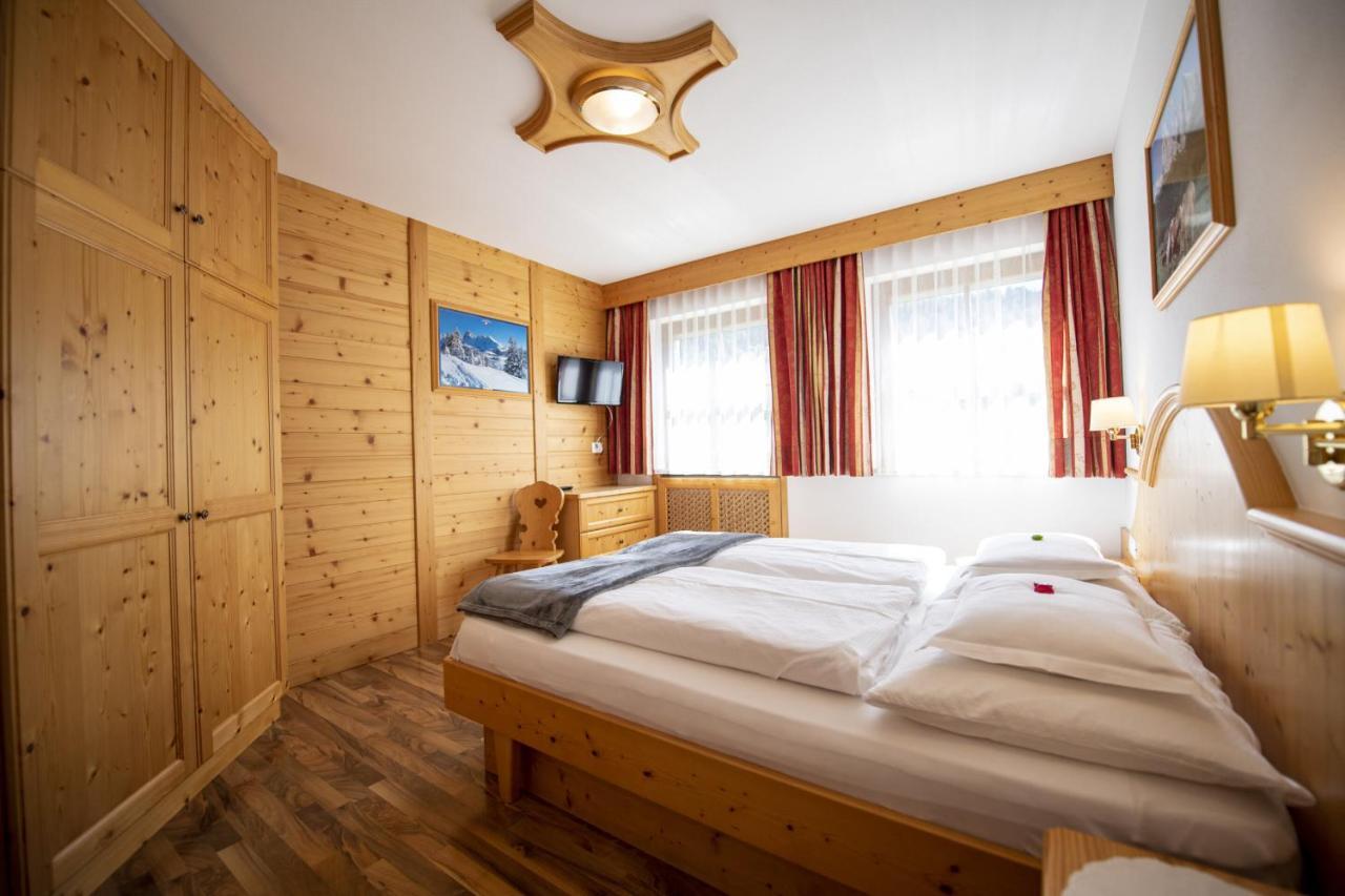 Apartments Miara Santa Cristina Val Gardena Екстериор снимка